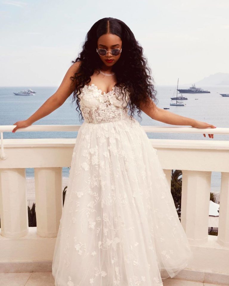 H.E.R Biography: Real Name, Age, Songs, Net Worth & Pictures - 360dopes